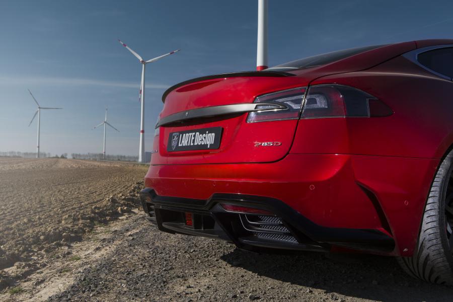  Tesla Model S P85D Elizabeta by Larte Design 2015 года  (фото 9 из 72)